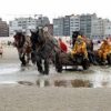 Oostduinkerke Fête de la crevette, temps libre  V5154 – Image 3